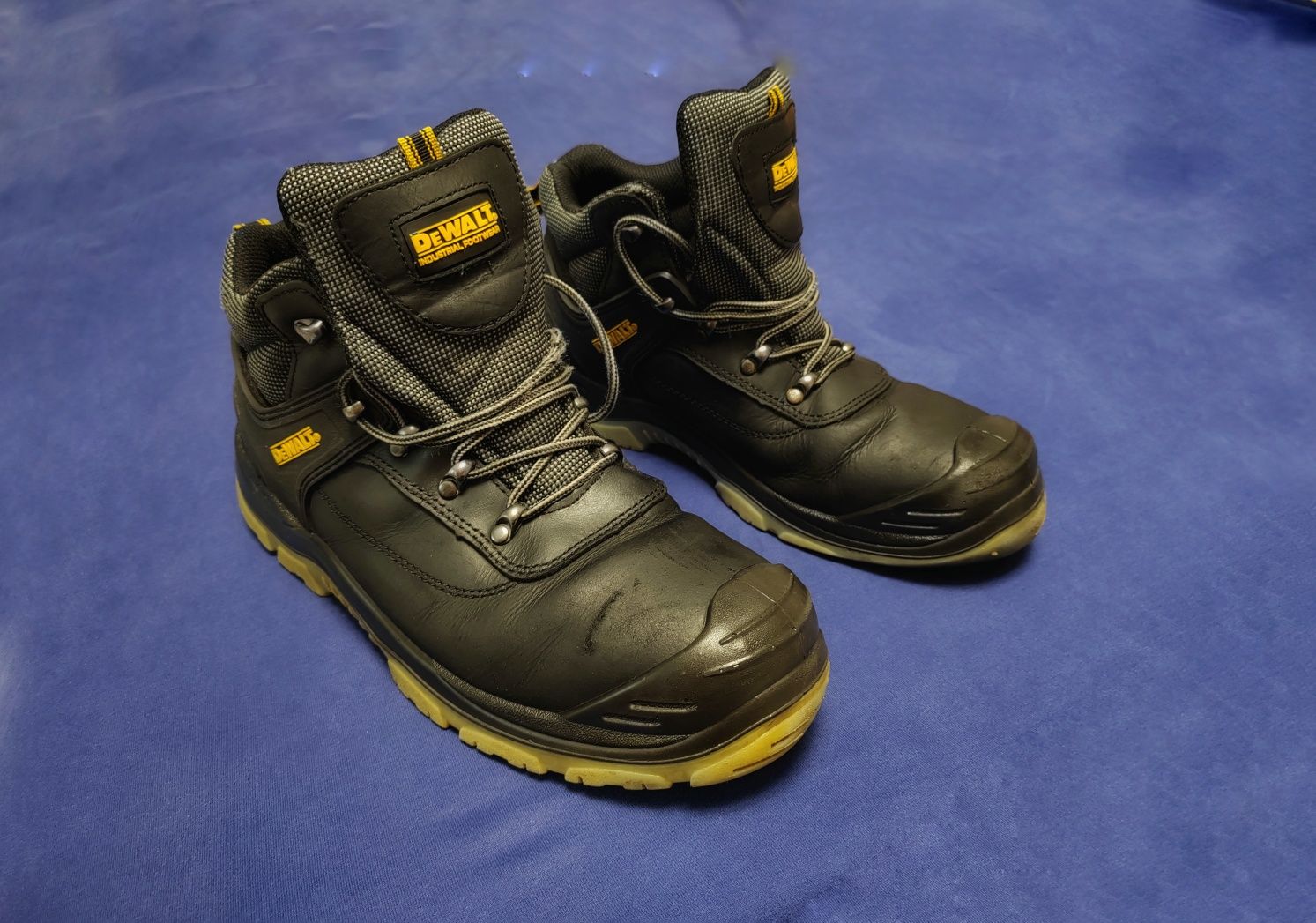 Ботинки рабочие DeWalt laser 44
