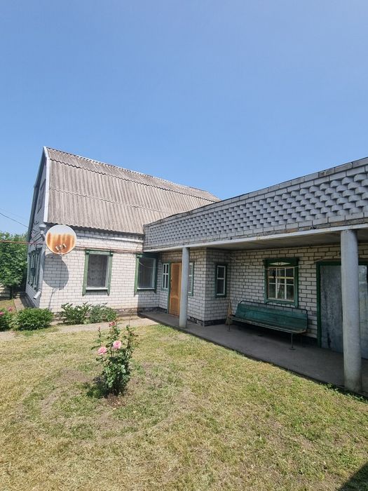 Продам дом в центре  Знаменовки. НЕ СДАЮ!