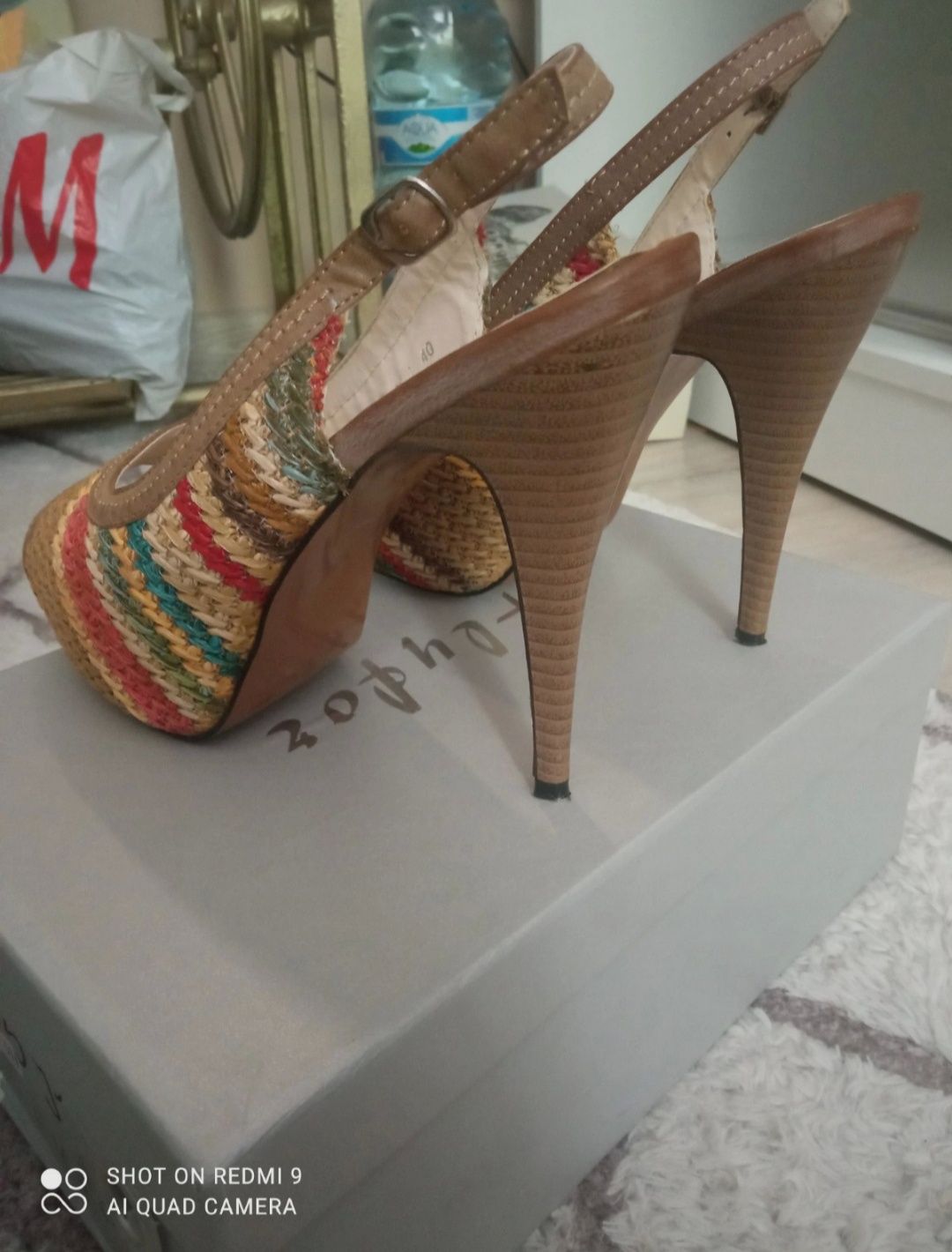Buty z odkryta pięta