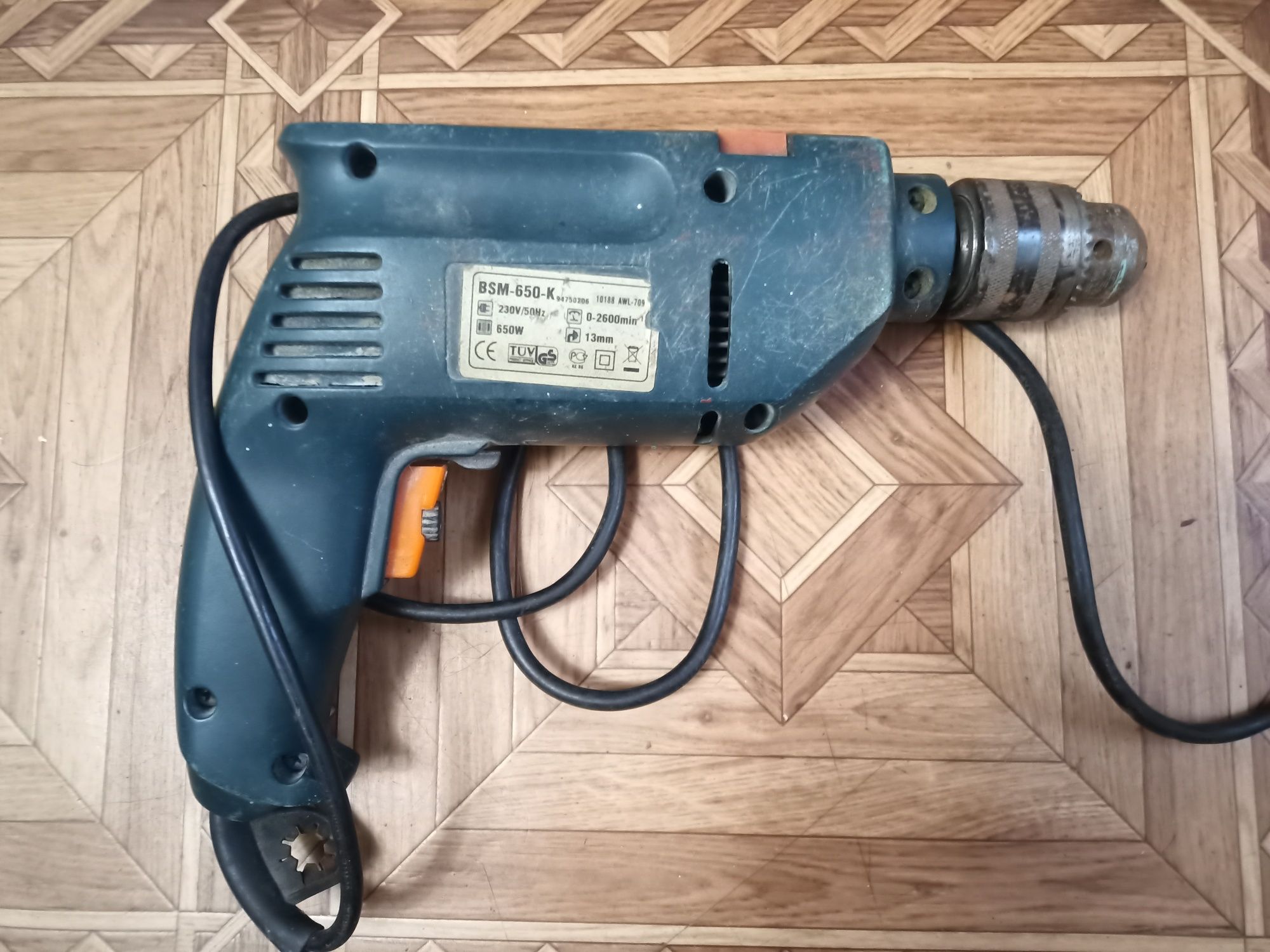 Дрель ударна Bort BSM-650-K