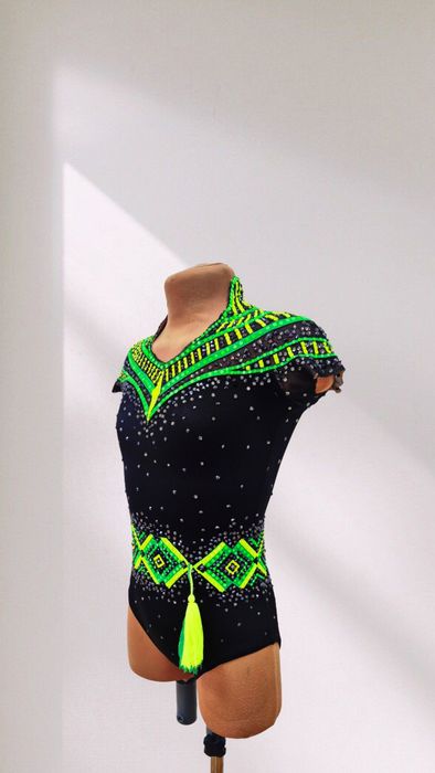 Продається купальник для художньої гімнастики