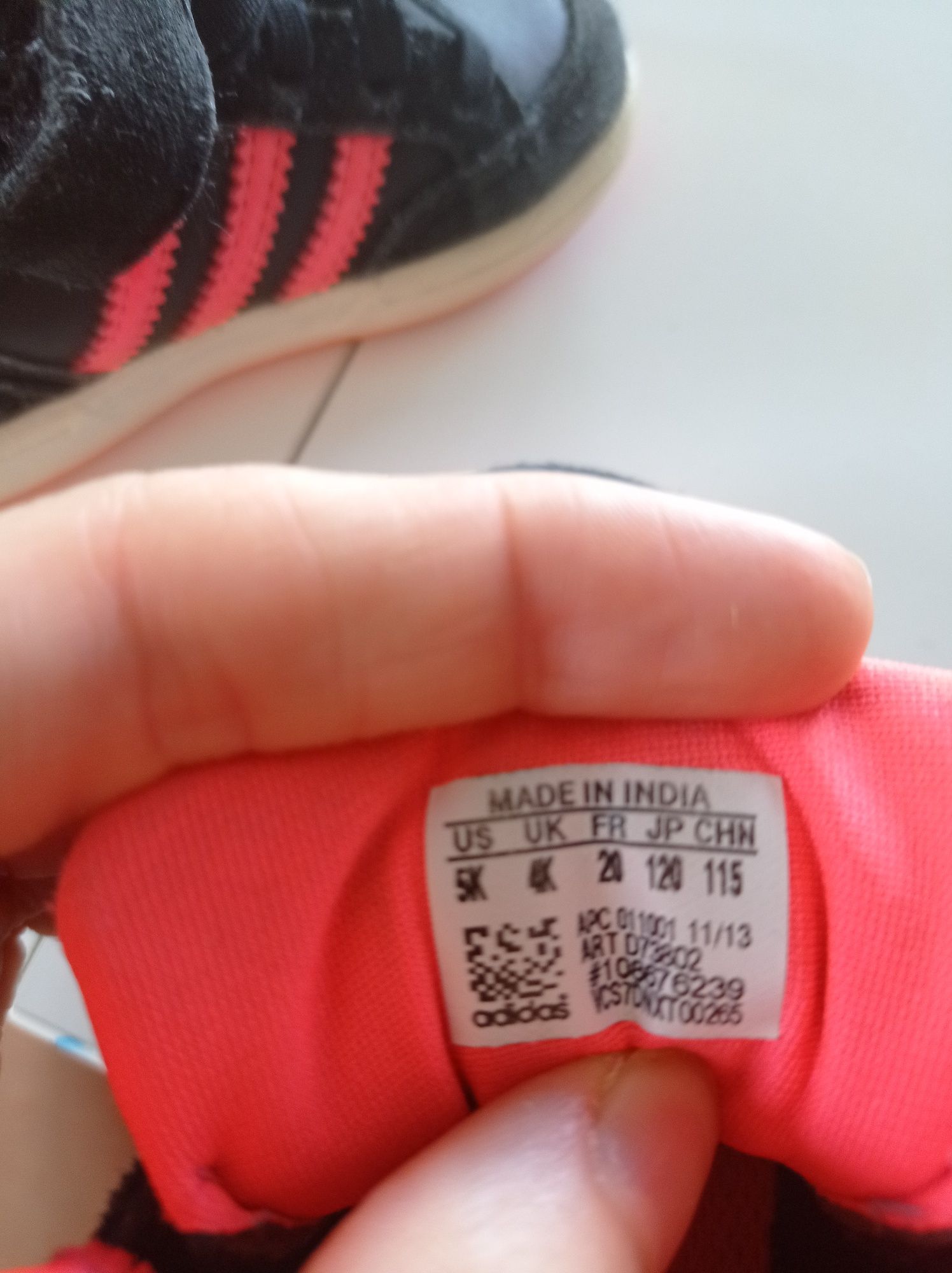 Buty Adidas rozmiar 20 chłopiec/dziewczynka