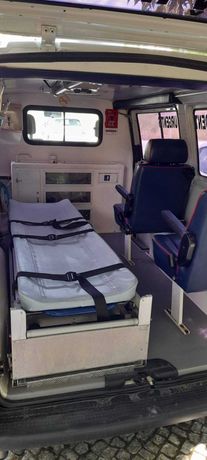 Ambulância usada