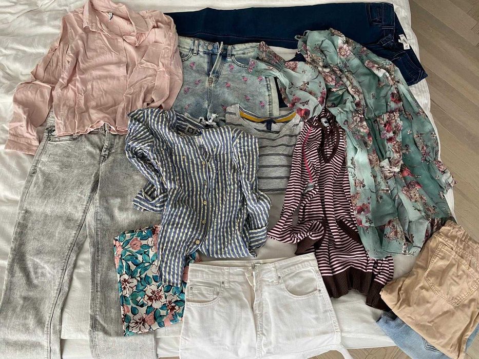 oddam ładne ubrania kobiecie o drobnej budowie - Grudziądz