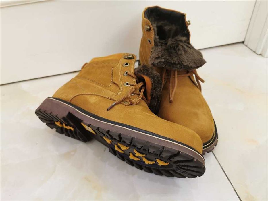 Ботинки из натуральной кожи