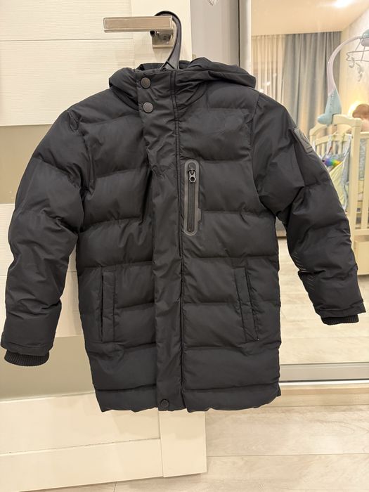 Продам зимову куртку на хлопчика next на 6 років 116 см