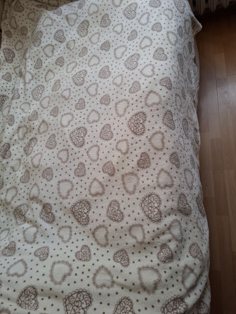 Koc polarowy 160x200 w serca