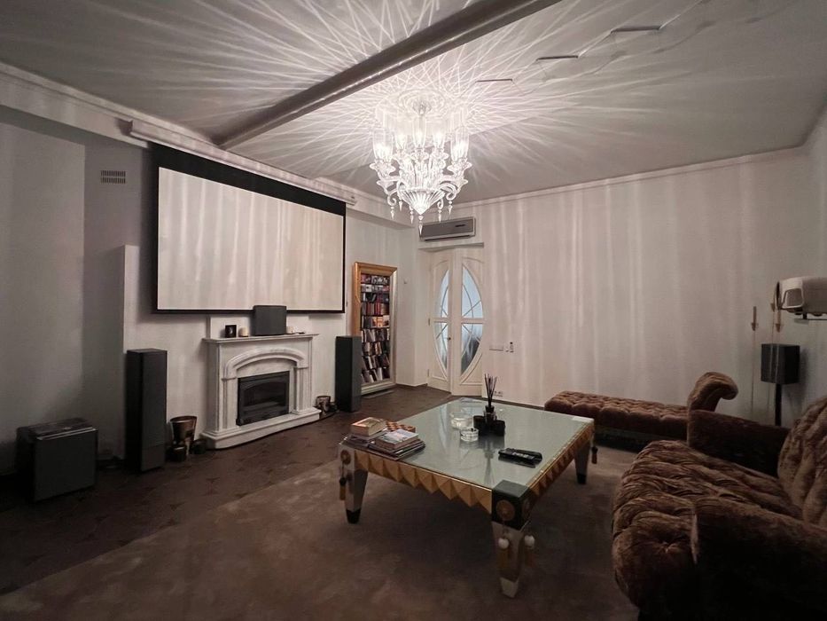 Оренда вишуканої 3к квартири по вул. Антоновича. Центр.