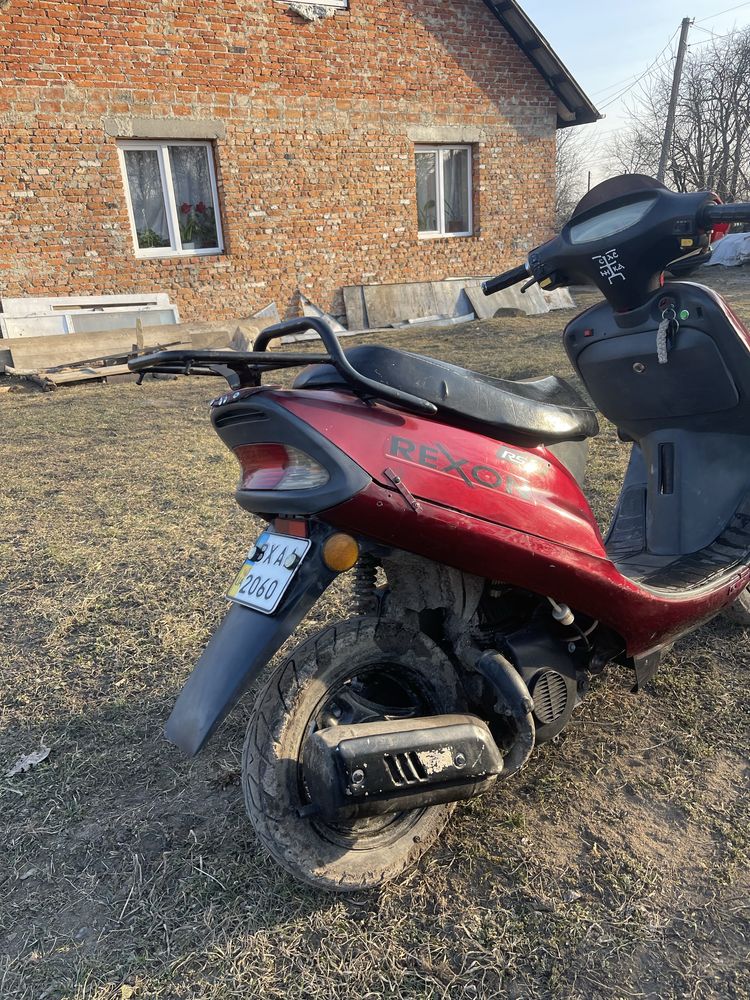 Продам скутер «Rexon»