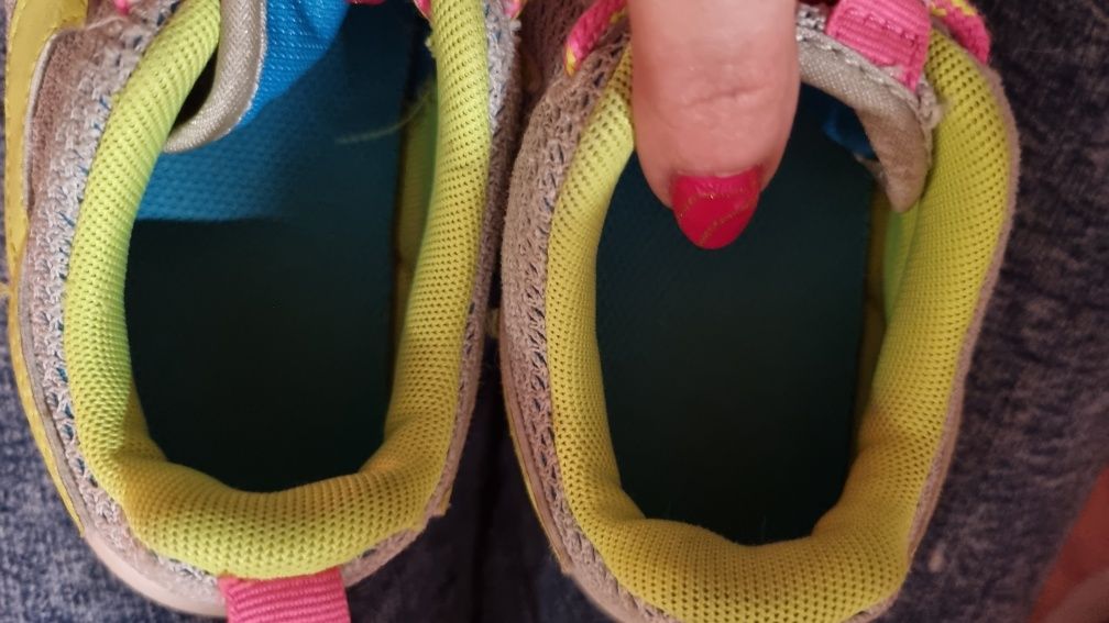 Buty nike dla dziewczynki siatka r. 28 śliczne neon adidas