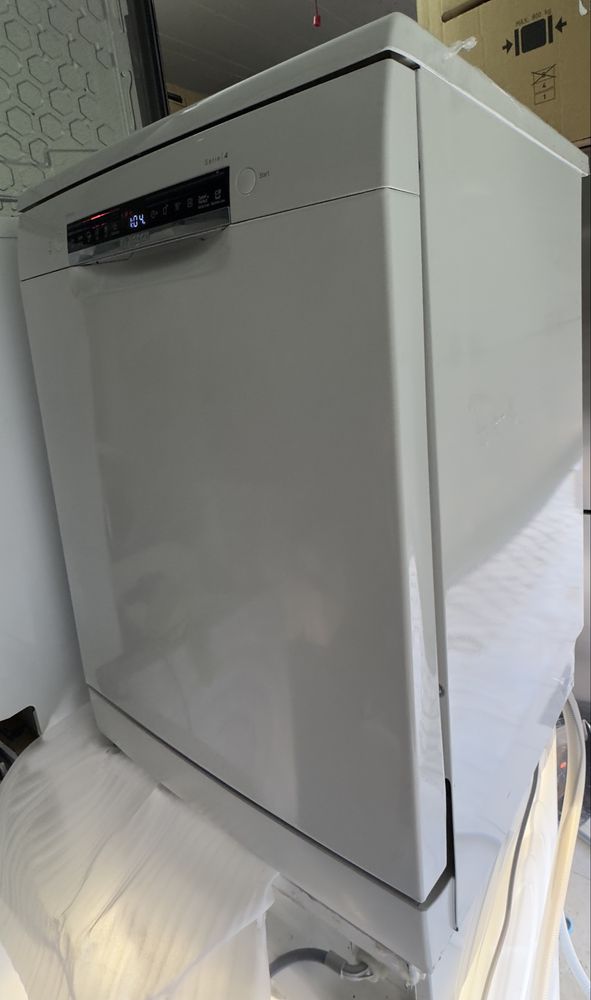 Máquina de Lavar Loiça BOSCH SMS4HTW00E (13 Conjuntos - 60 cm