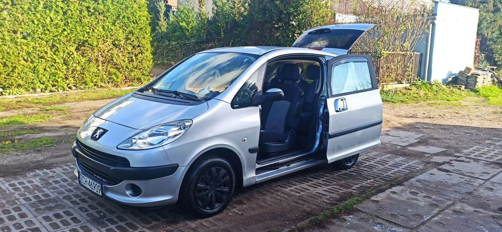 Peugeot 1007 Peugeot 1007 1.4 benz + LPG