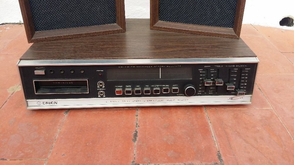 Rádio Amplificador vintage c/ leitor de cartuchos