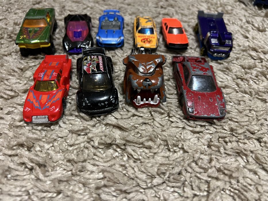 Машинки модельки