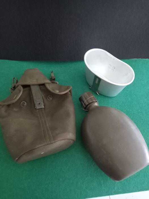 Cantil Militar novo.