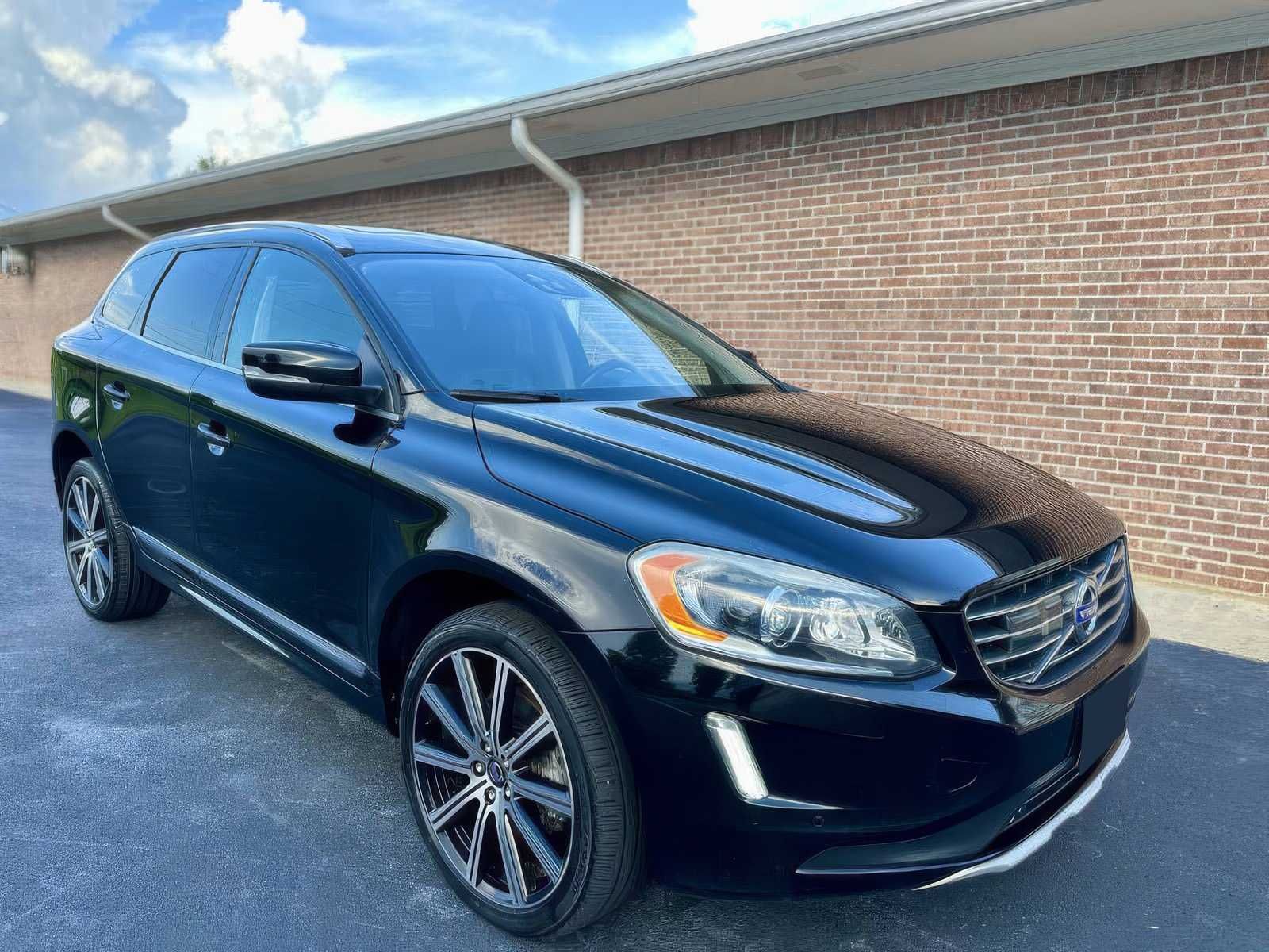 2016 Volvo XC60 T6 Drive-E Platinum