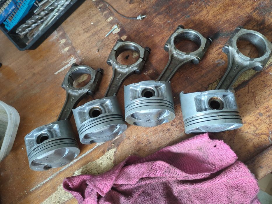 Pistões com bielas originais Honda B16 P30