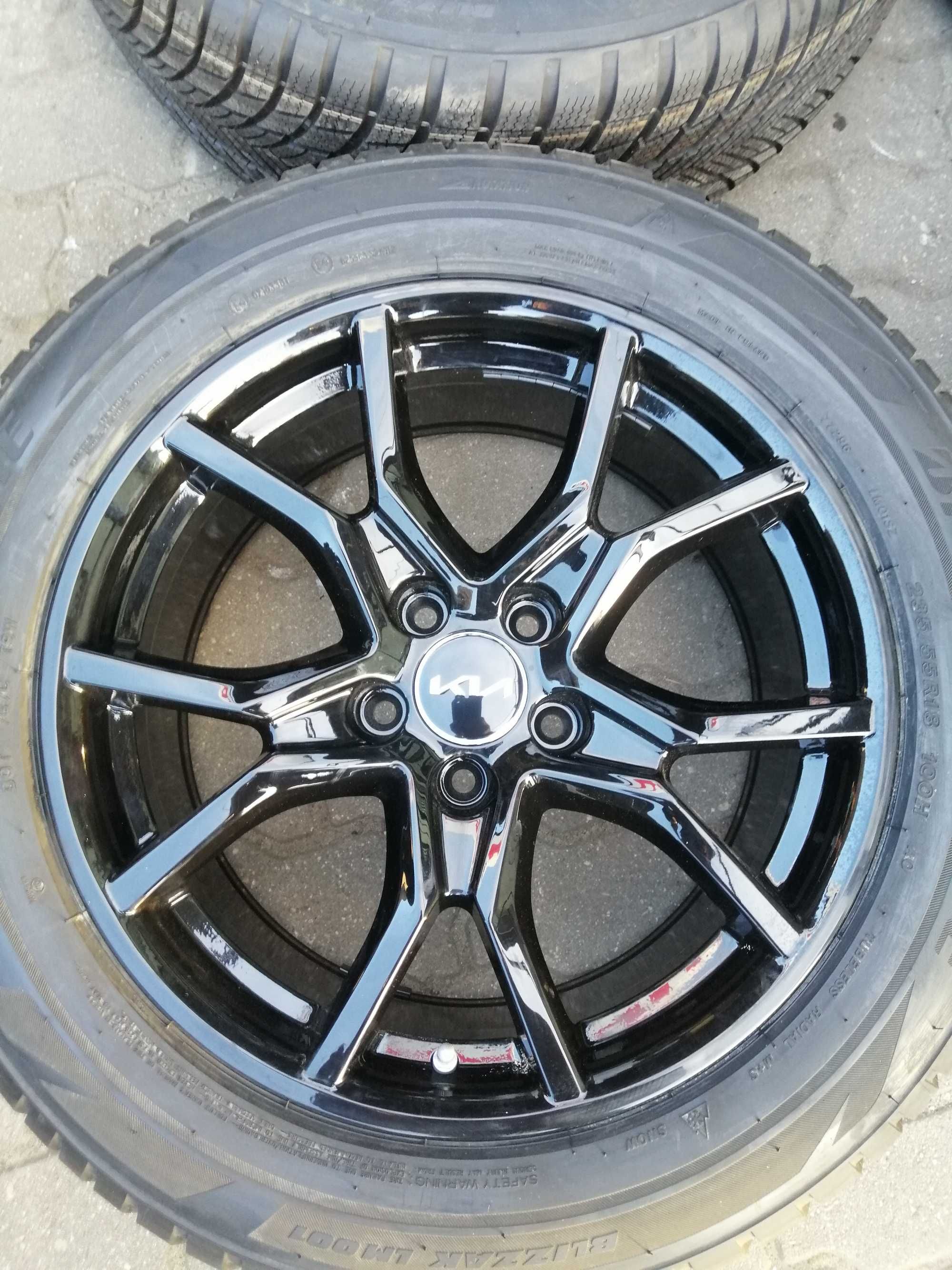 Felgi aluminiowe 5 x 114.3 R 18 Alufelgi oryginalne Carbonado Kia