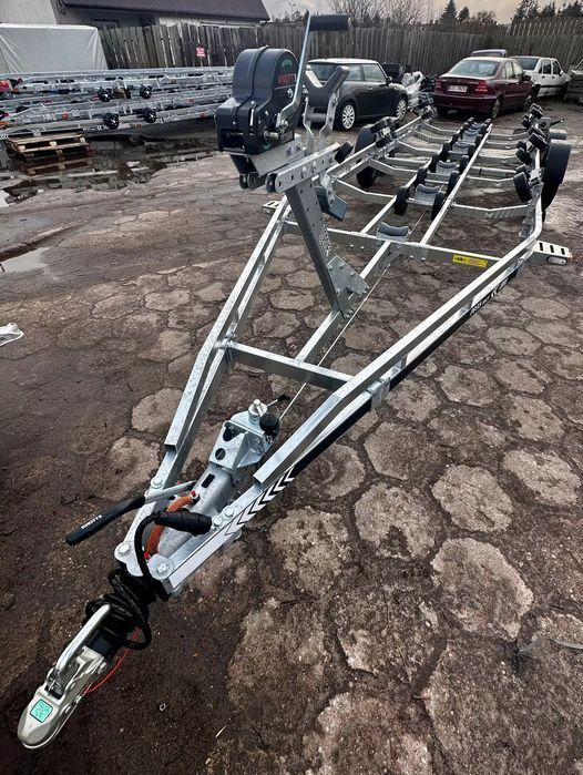 Przyczepa podłodziowa 3500DMC Lorries pod jachtPP35-8825 do 860cm!