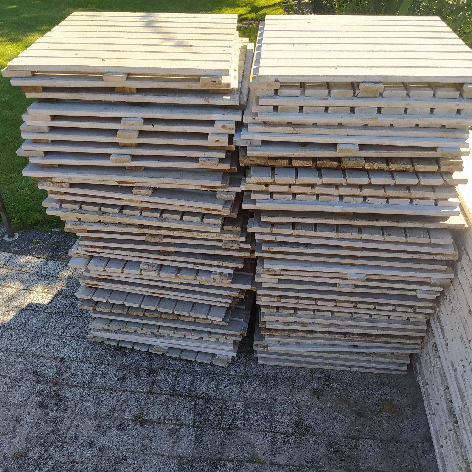Panele tarasowe drewniane 50 na 50 cm 60 sztuk. 15 metrów kwadratowych