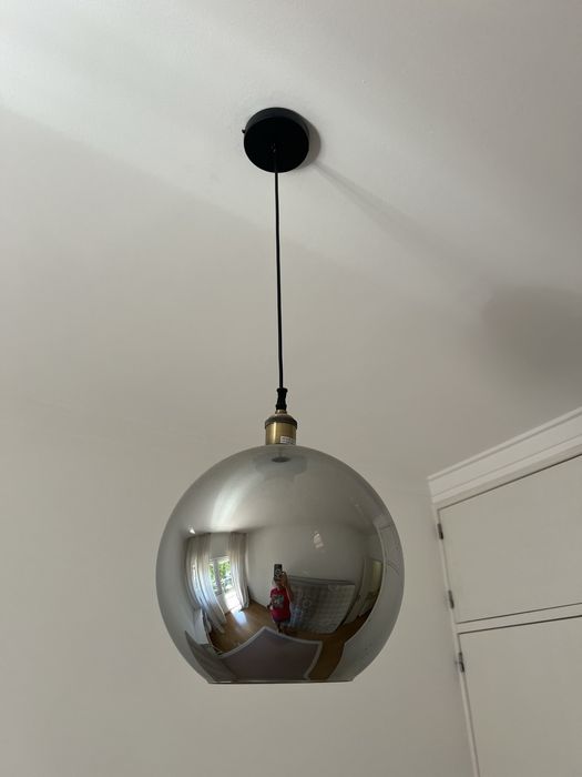 Moveis seminovos mesa, axiliador de cozinha e movel de TV.