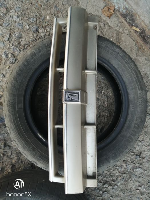 Решітка капота передня ВАЗ 2108-2109