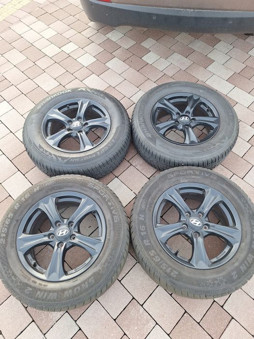 Felgi aluminiowe 16 z oponami zimowymi Hyunday