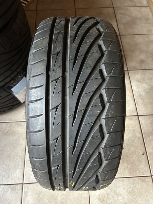 Toyo Proxes TR1 235/40 r18