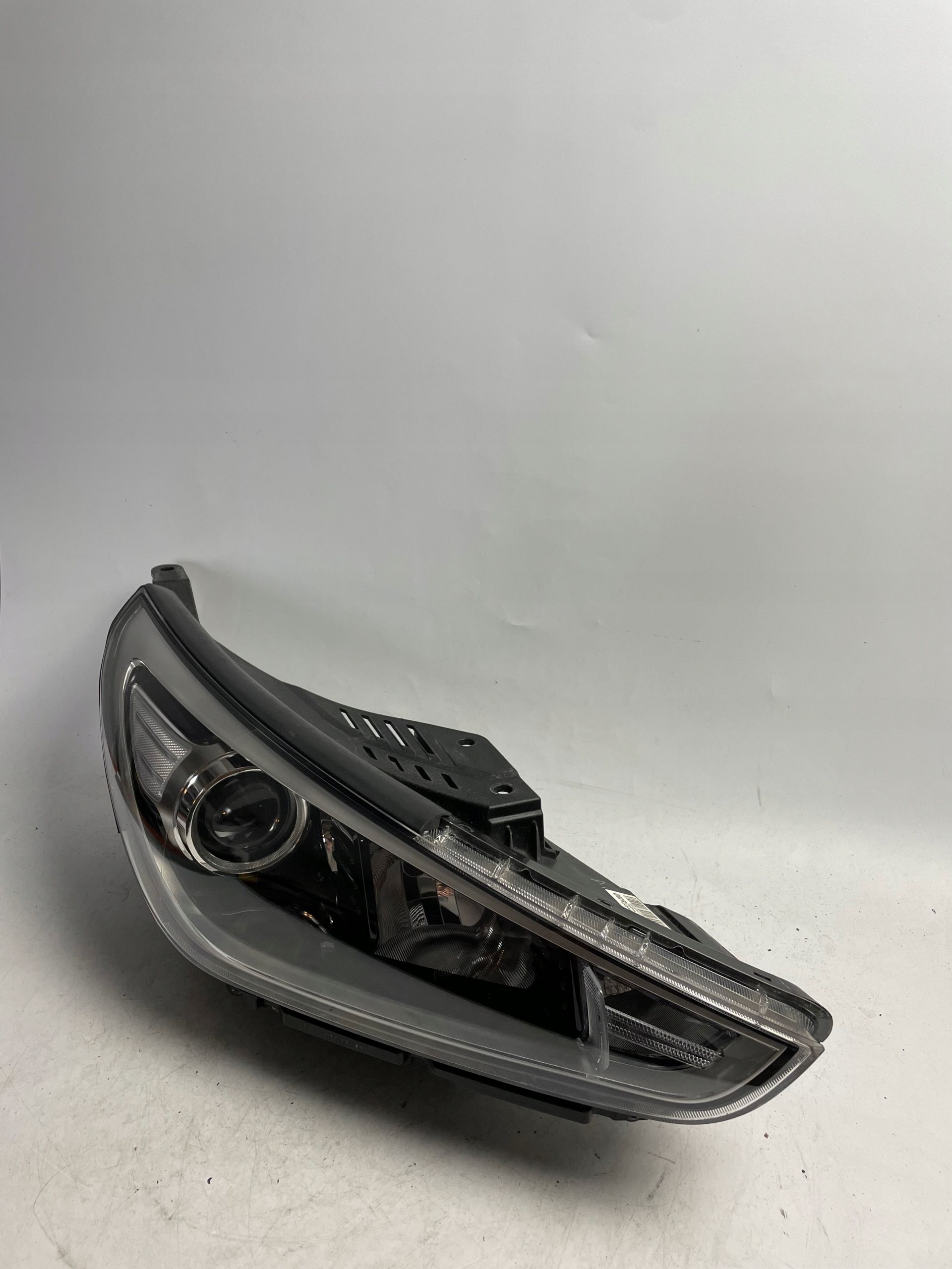 HYUNDAI I30 III 17- Lampa przednia prawa