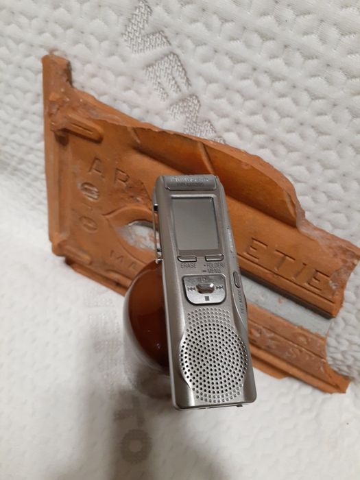 Продається ОРИГІІНАЛЬНИЙ японський  диктофон  PANASONIC:RR-US 395.
