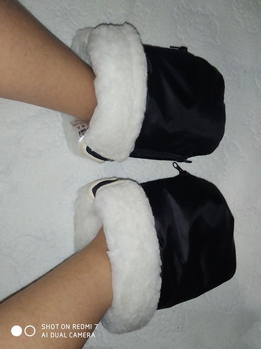 Рукавички - муфта на коляску