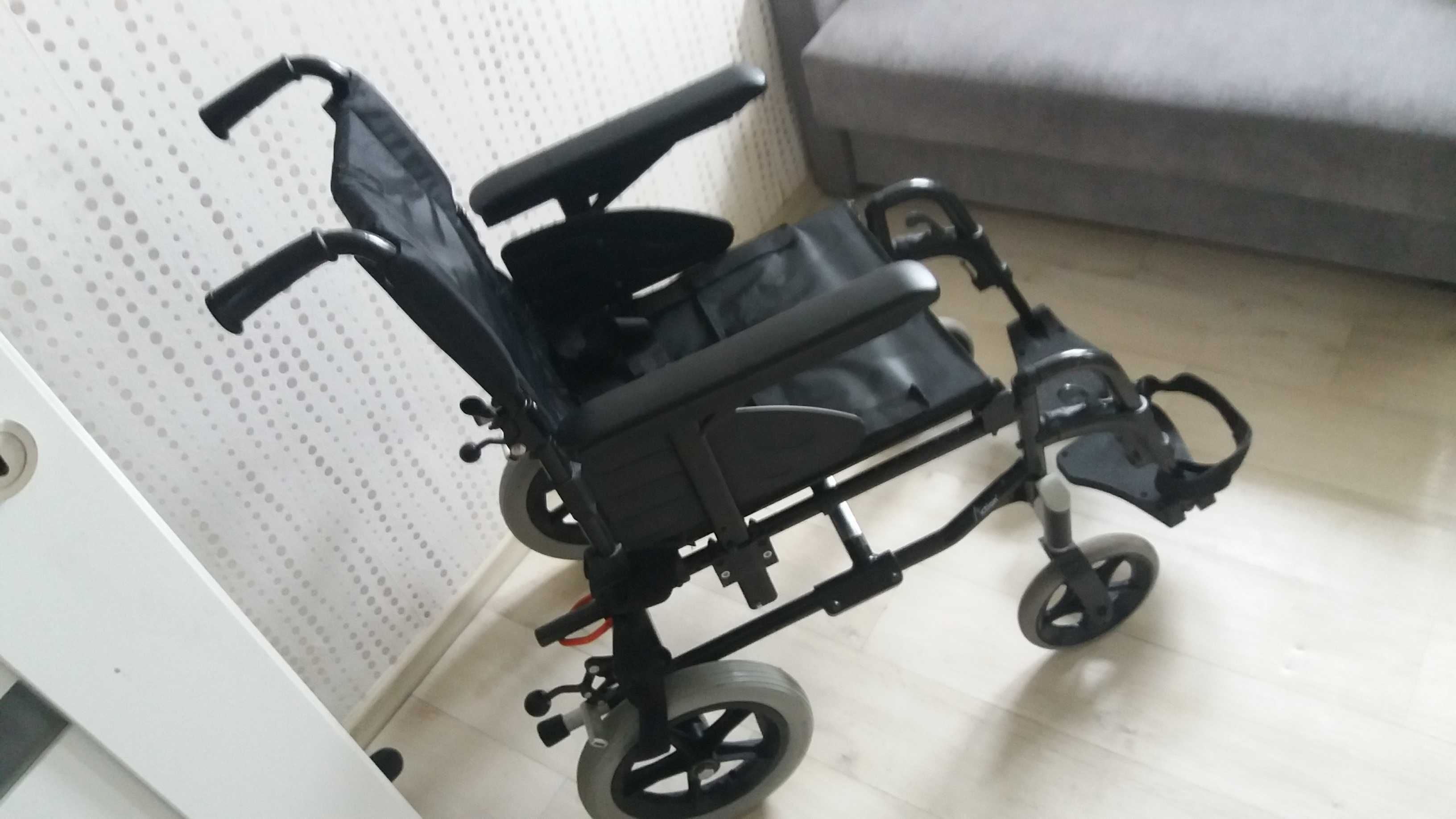 wózek inwalidzki invercare action 2 ng