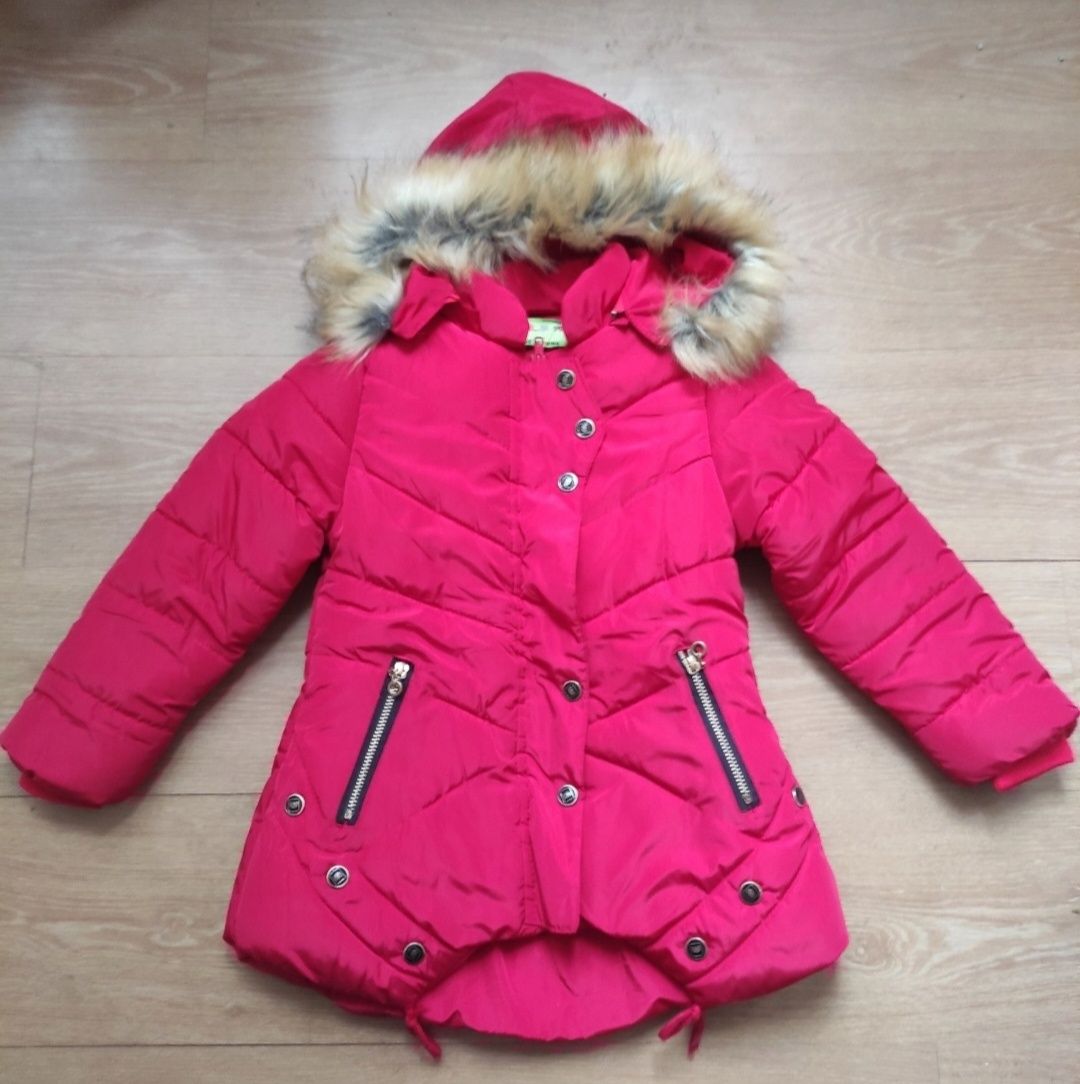 Зимова куртка на дівчинку, зріст 116-122 см
