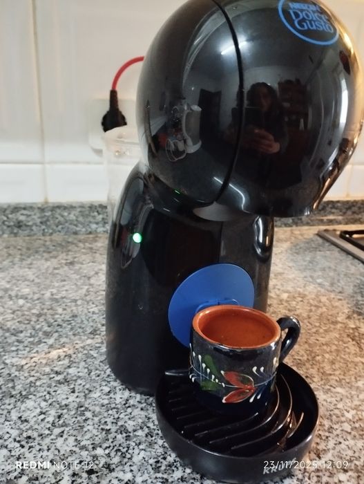 Máquina de café Krups - Nescafé, Doce Gusto usado