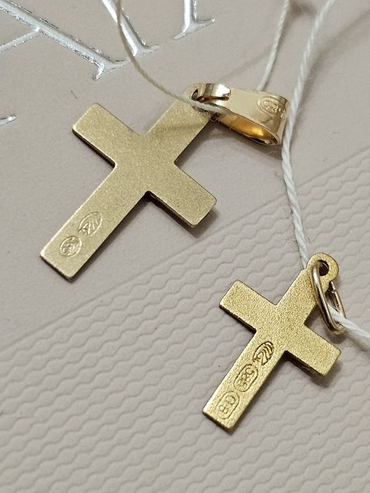 Złota zawieszka na łańcuszek krzyżyk celebrytka ślub au złoto 585 14