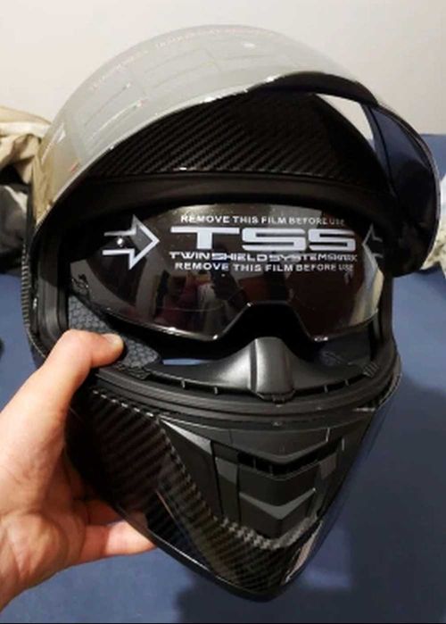 Kask helmet carbon karbon agv airoh shoei hjc caberg alpinestars fox