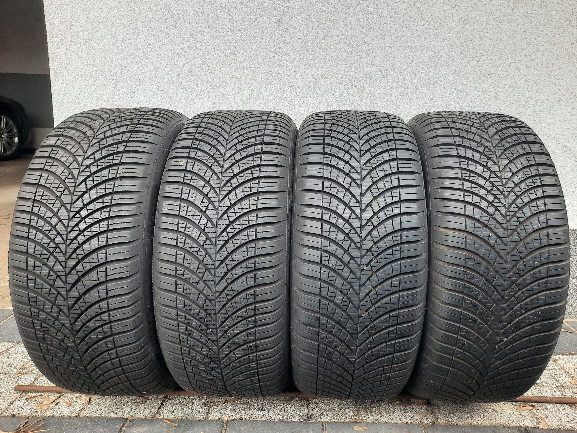4 opony 185/65 R15 Goodyear Vector4seasons gen3 2020r 8mm