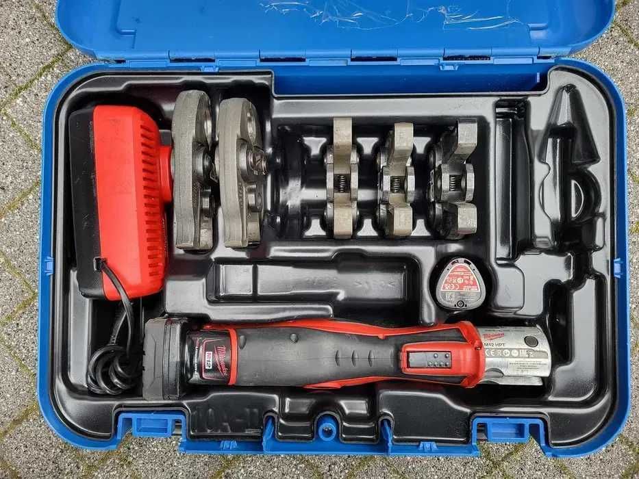 Zaciskarka prasa Milwaukee M12 HPT Szczęki M15 M18 M22 M28 M36 Aku x2