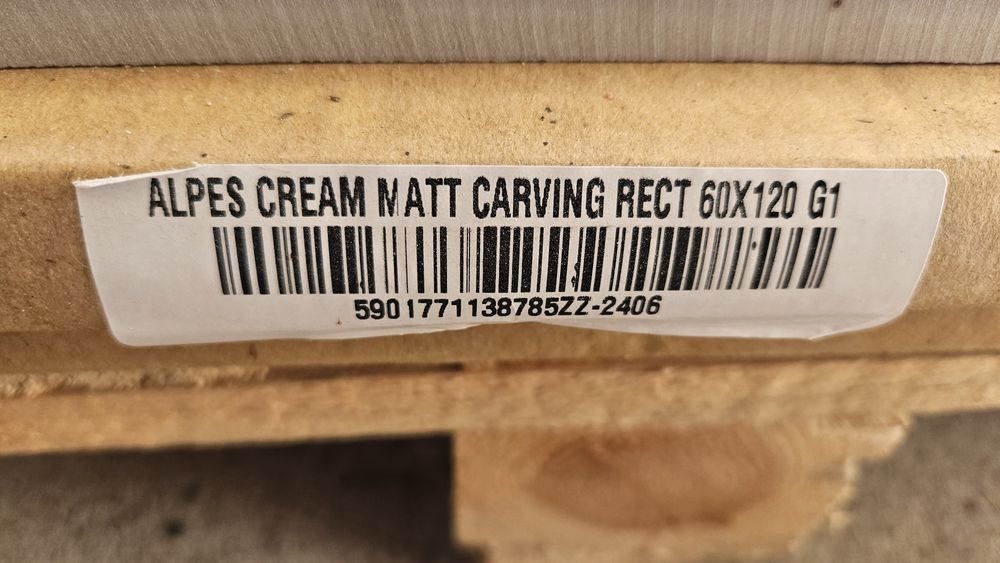 Płytka gres szkliwiony carving