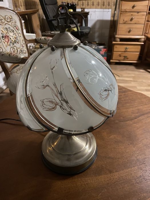 Lampka nocna dotykowa