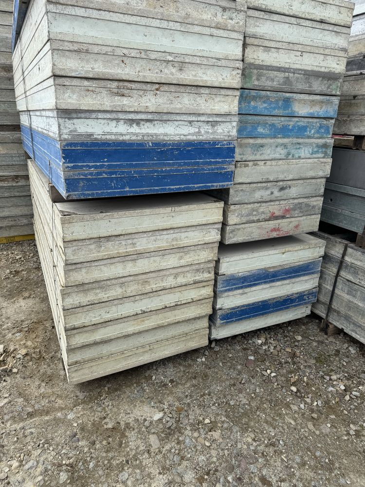 Szalunki ścienne Alu Doka Framax / Ringer 199m2