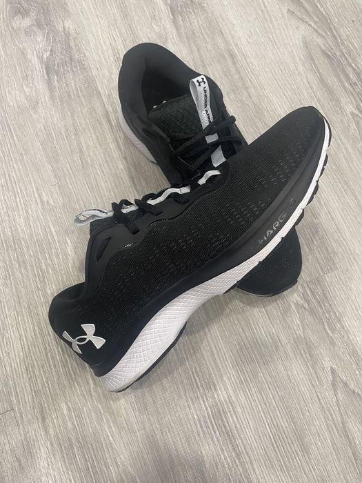 Кросівки Under Armour Charged Bandit 7