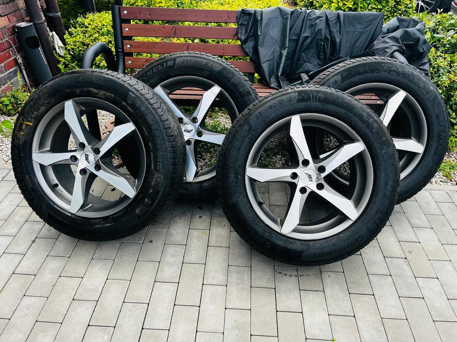 Kola 235/60R18 5x114,3