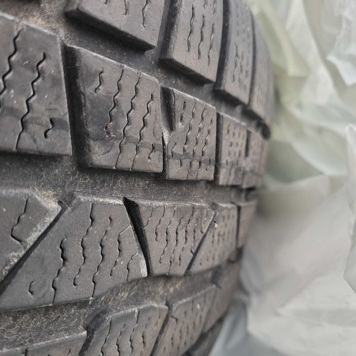 Opony zimowe Continental 225/50 R17