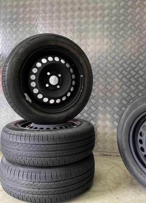 Toyota Hyundai Koła Felgi Opony Koźle Stalowe 5,5J x r14 Adax