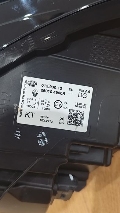 Farol Ótica Óptica Led Direita Nova e Original Renault Captur II