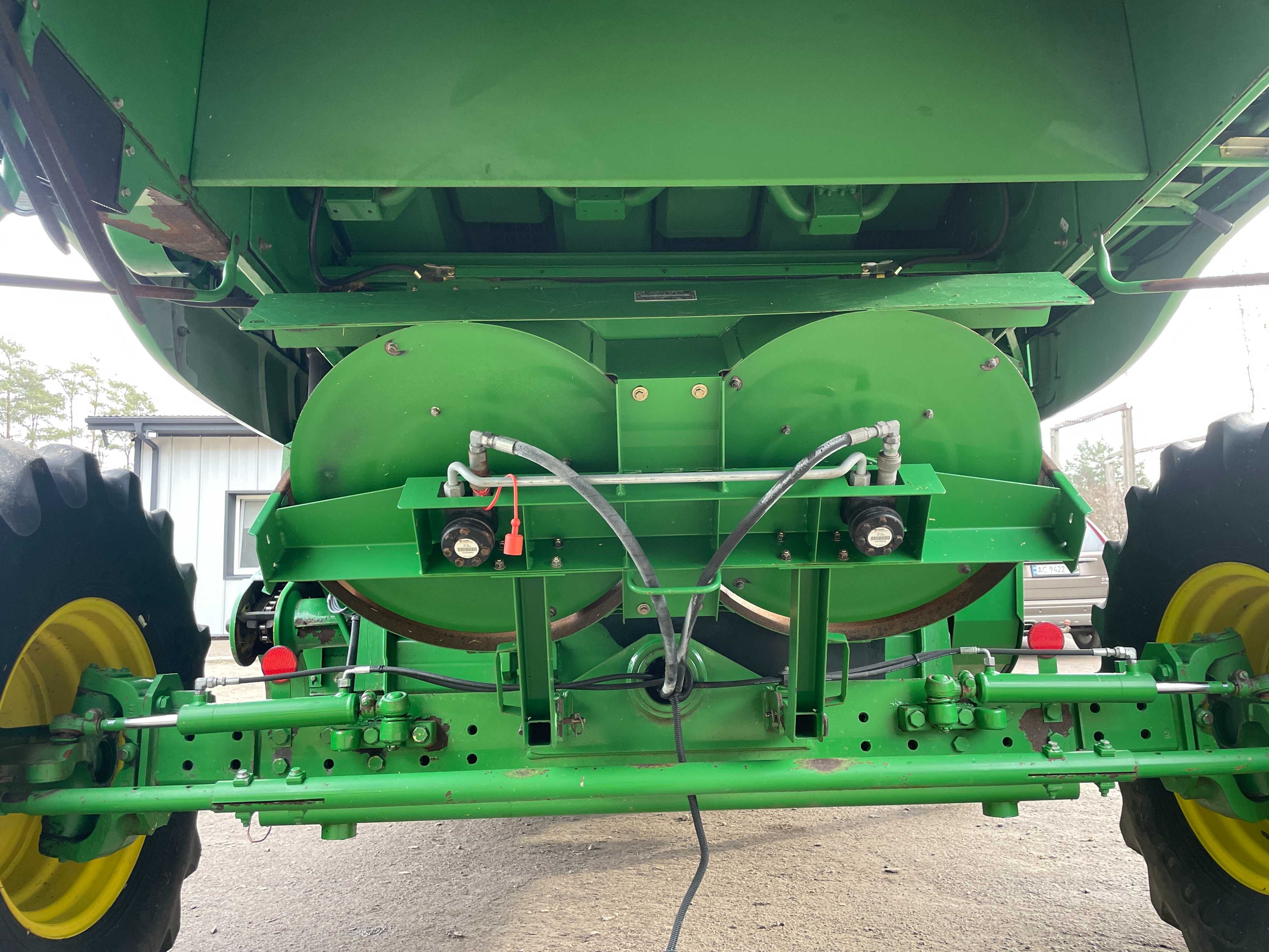 John Deere T670 625R 2010p
