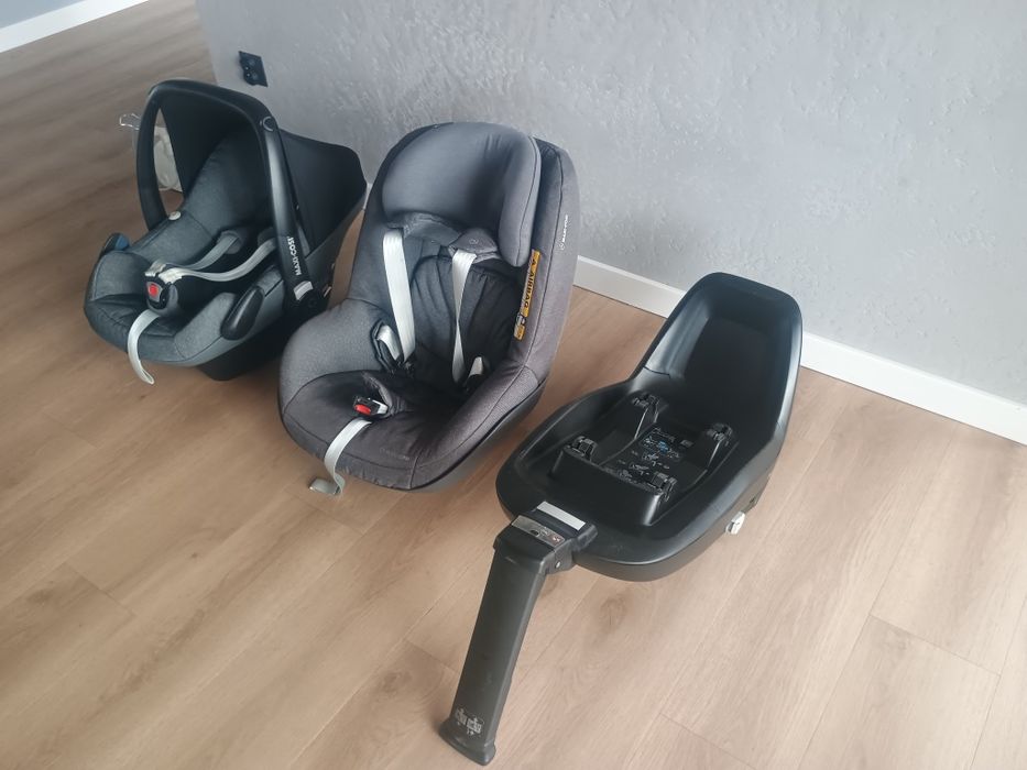 Zestaw Maxi Cosi. Baza 2way Fix, nosidełko pebble plus, fotelik pearl