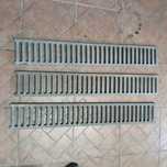 Grelhas para escoamento de águas,com 1mt comp x 15 cms de largura