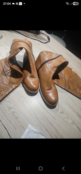 Piękne dlugie włoskie kozaki z ażurem